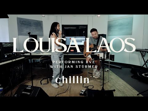 Louisa Laos - Chillin' (Live Performance)