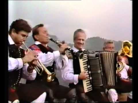 [HD] Ansambel bratov Avsenik - Večer na robleku (1988)