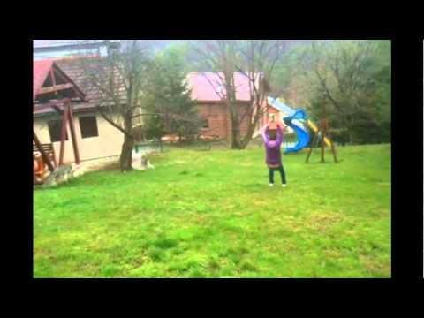 Asa se da pe tiroliana !:)