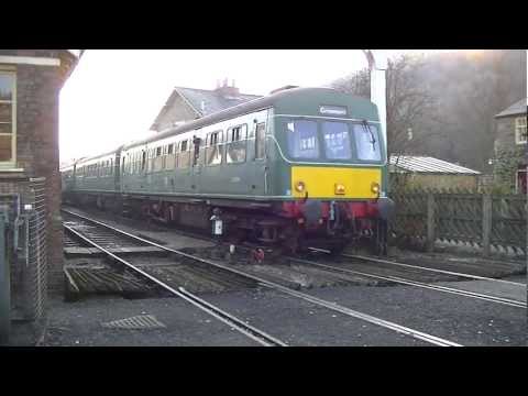 101680 and 76079 depart Levisham
