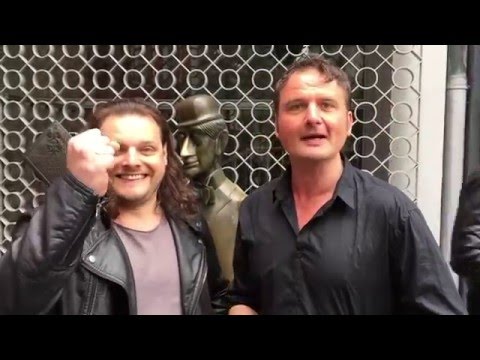 Micha "ungerwääs" trifft Thomas Wagner von SKY