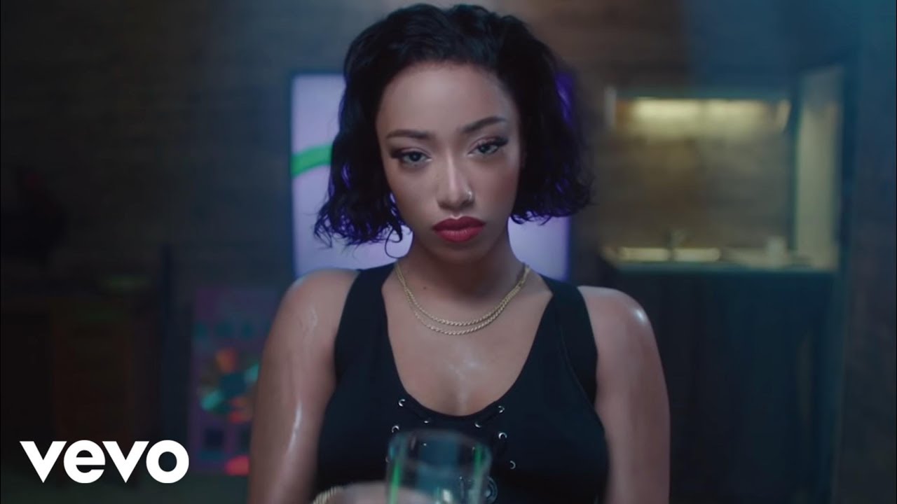 Shay — Jolie