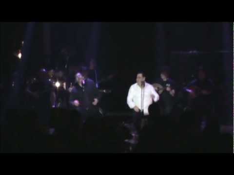 B. Karras - N. Makropoulos - Oti agapo & Mi milas (Live @ Teatro Music Hall).wmv