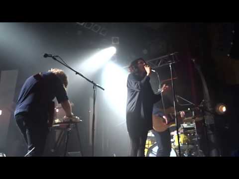 Intergalactic Lovers - Bruises - Live @ Knust, Hamburg - 11/2017