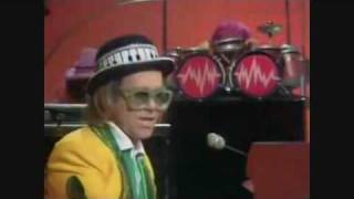 Elton John - Goodbye yellow brick Road (1973-2000) (Live)