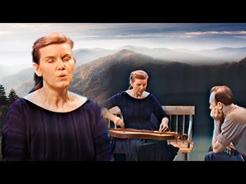 Jean Ritchie sings "Shady Grove" and "Jackero" (1966) | RARE live performance of Appalachian music