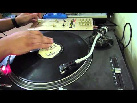 DV/DJ-Tech Scratch Battle - DJ IQ_ Handroidz - Round 3