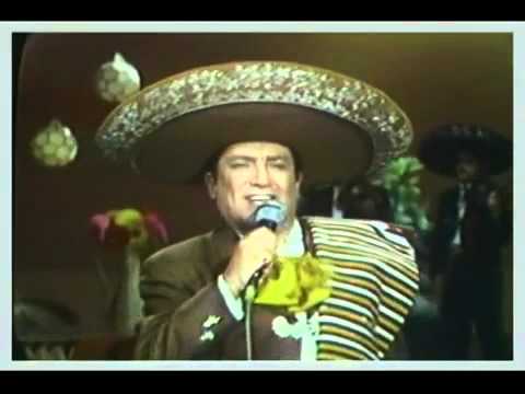 Miguel Aceves Mejia (Carabina 30-30)