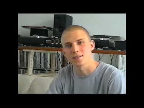 DJ DYSFUNKSHUNAL Showcase in TABLIZED Vidéo (2002)