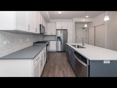 A Bramble one-bedroom at the new, full-amenity Deer Park Crossing A Bramble one-bedroom at the new, full-amenity Deer Park Crossing