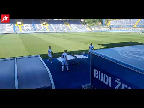 Igrači Željezničara zaigrali tenisa s fudbalskom loptom