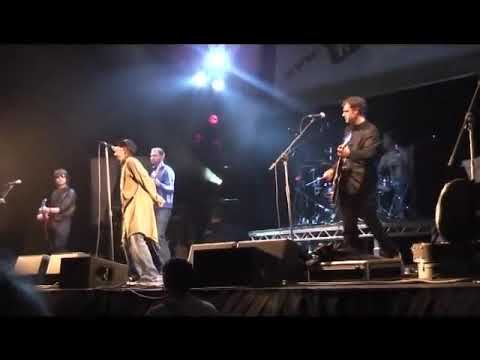 Tribfest 2010 Videos - Oasish perform Some might say by Oasis