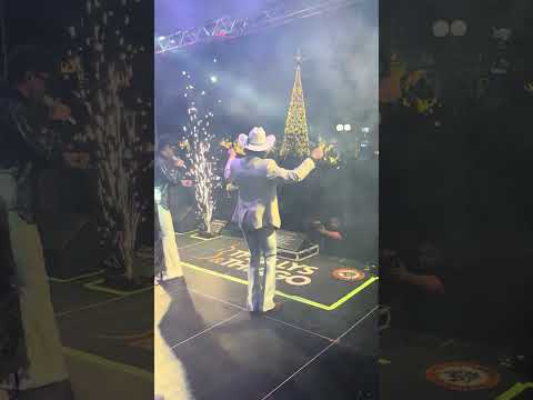 A dupla Thallys & Thiago  junto na comemoração dos 33 anos de Nova Esperança do Sudoeste – PR!