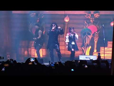 Mago de Oz - La Cantiga de las Brujas + Molinos de Viento (Con Saurom) (Arena CDMX 20 Nov 2021)