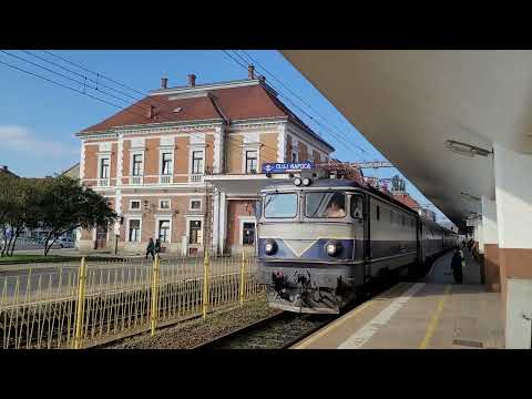 IR 1832 Cluj Napoca - Galati pleaca din statia de pornire de la linia 2