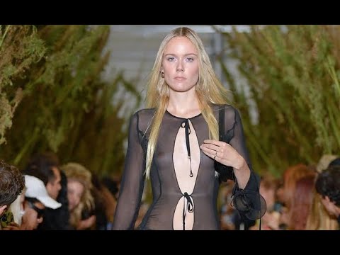 KIKI WILLEMS Top 10 Walks of Fall 2022 - Fashion Channel