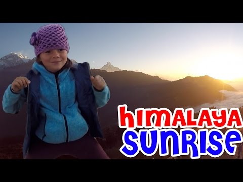Himalaya sunrise - What a stunning experience 🌏 Miriam & Eva on the road