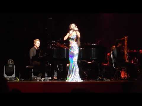 Conchita Wurst : Somewhere Over The Rainbow -Wiener Stadthalle 26.11.19