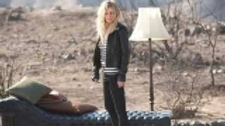 Ashlee Simpson- Just let me cry