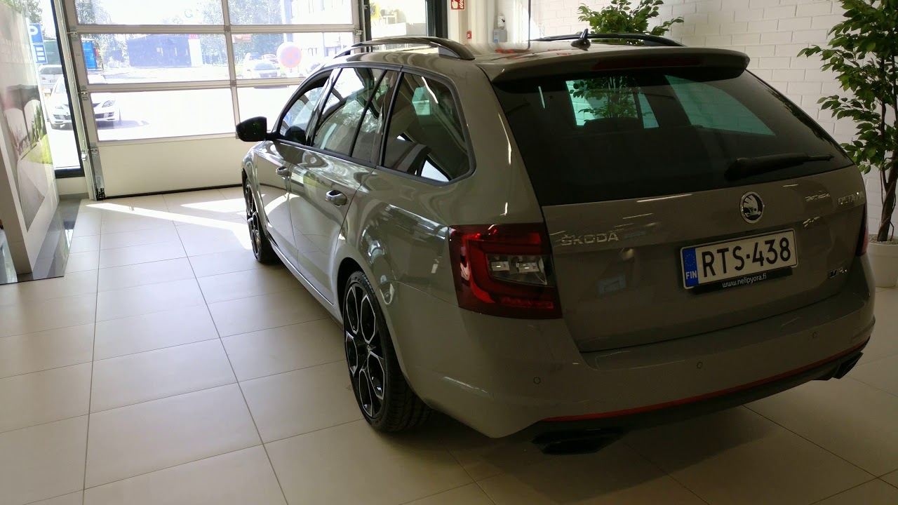 Skoda Octavia RS 245 Combi delivery at the Skoda dealer