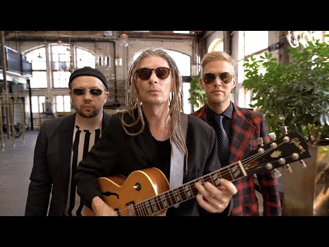 Reporters: JAZZ NOISE CABARÉT (at Vallilan Kansallisteatteri)