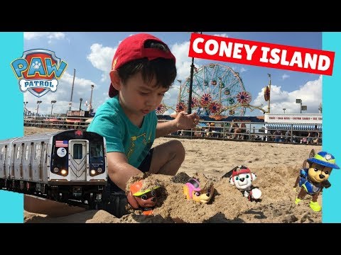Coney Island Deno's Wonder Wheel Park Rides for Kids | Paw Patrol Goes to The Beach Video