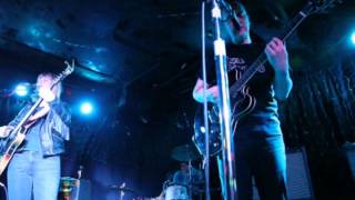 The Vaselines- Hairy- @ The Empty Bottle, Chicago- 1/21/2015