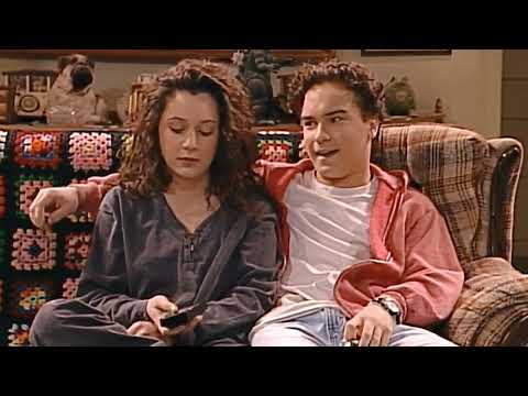 DAVID Makes a Move and DARLENE Shuts It Down | Secrets, Suspicion & a Rodbell's Scandal! | Roseanne