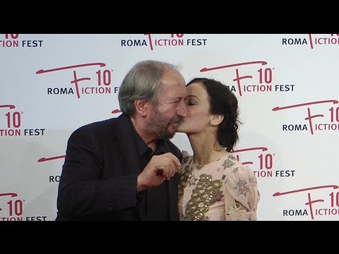 Laura Adriani bacia Giuseppe Piccioni al Roma Fiction Fest