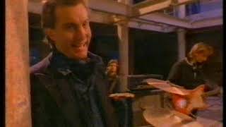 19-Australian Crawl Shutdown 82'..