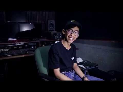 Straight Outta Serang | Zelkey