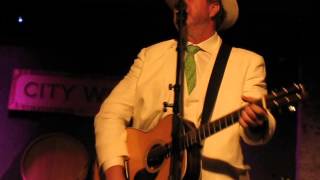 ROBERT EARL KEEN -- "GRINGO HONEYMOON"