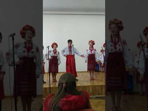 "Мала баба три сини" укр.нар.пісня