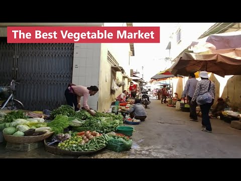 Most Local People In Siem Reap City Like to Buy The Fresh Vegetable Phsar Samaki Market