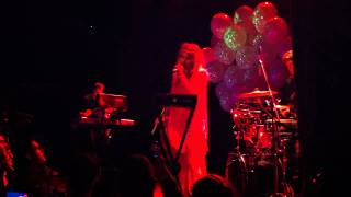 Oh Land - &quot;Voodoo&quot; (live @ Bowery Ballroom)