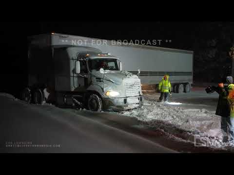 11-20-2022 Erie, PA - Heavy Lake Effect Snow Leads to Quick Significant Accumulations, Stuck Semis