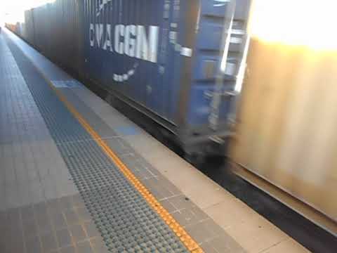 4152  6041 AND G516  HEADING SOUTH AT GOSFORD