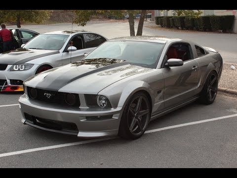 Twin Turbo Mustang Does A Burnout
