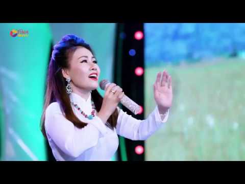 Thể hiện bởi Phương Huyền