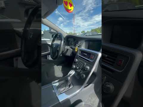 фото volvo v60 i 0