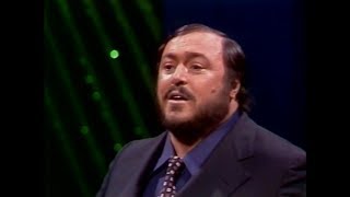 Luciano Pavarotti -  La Donna e Mobile (Woman is Fickle)  - Tonight Show - 1975