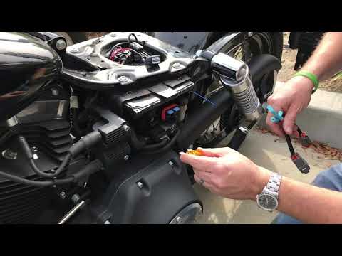 #SMB-Y129 UltraCool 6 Pin Multiple Accessory Connector -Harley-Davidson Sportster, Dyna, and Softail