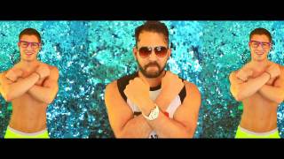 Jonny McGovern "Sexy Nerd"