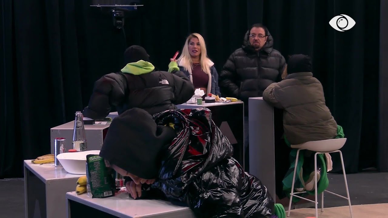 Karafile!/ Debat mes Ledjonës dhe Ilnisës: As 100 si ty…