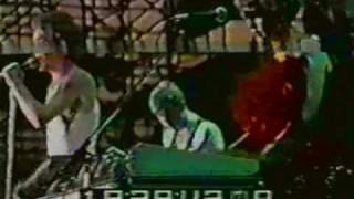 The B-52&#39;s Mesopotamia live - 1982