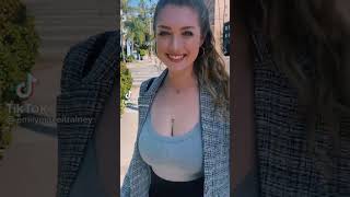 巨乳なお姉さんは好きですか[見えるTikTok]