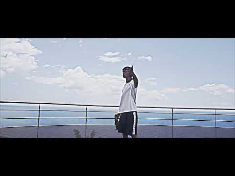 TIITOF - MUY CALIENTE (DIR. BY SHAYNER)