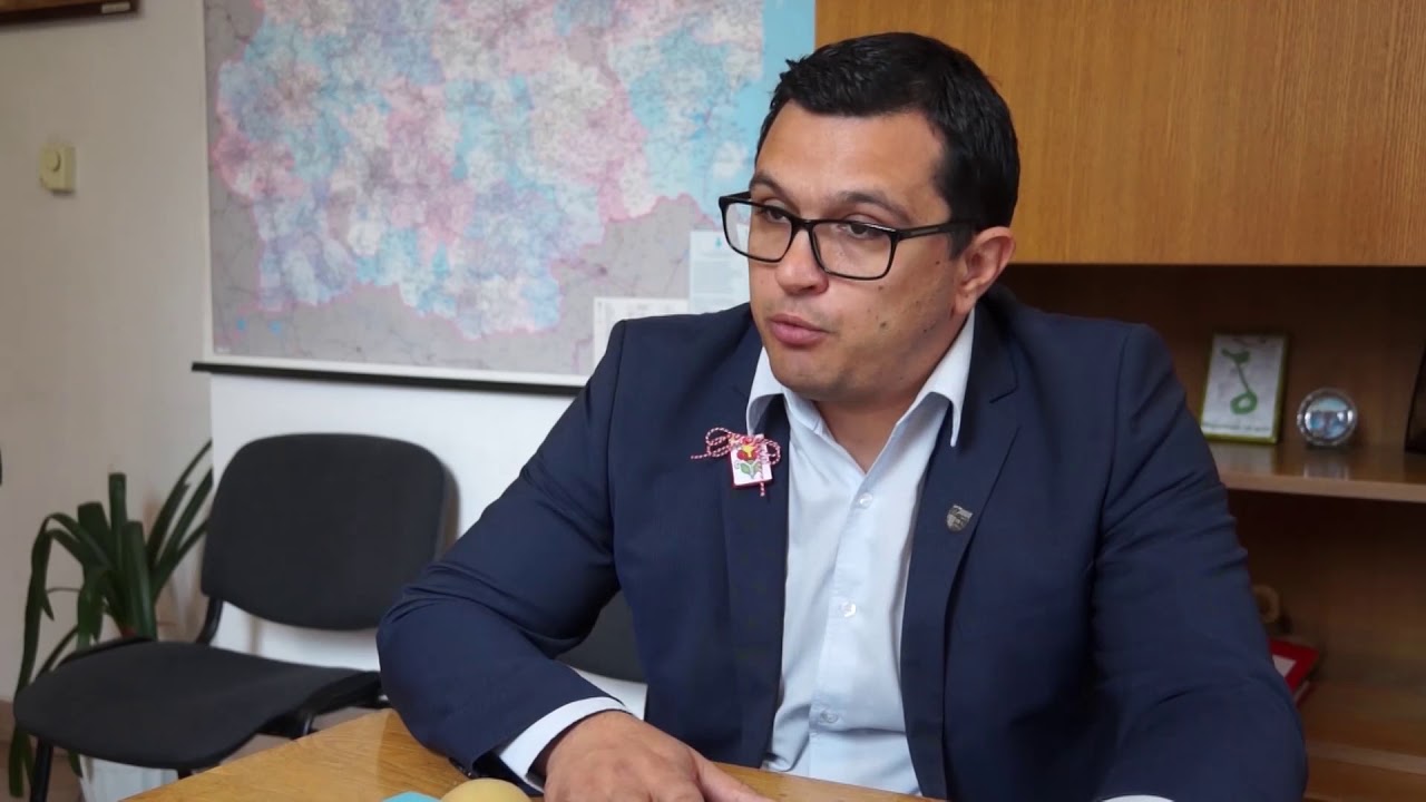 Площадът в Девин ще е готов до края на юли, уверява кметът Здравко Иванов