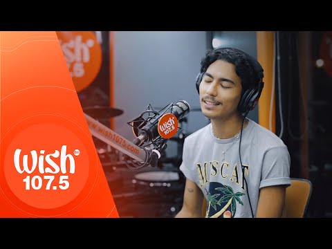 Jason Dhakal performs "Para Sa Akin" LIVE on Wish 107.5 Bus