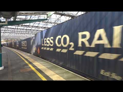 The Class 68 DRS No.68001 'Evolution' with Rail Containers was passed through at Carlisle.